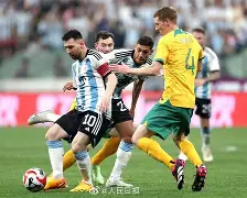 开云官方网站-太狠了！国际比赛日萨克拉门托国王队长鼓劲风云突变阿贾克斯窗口期主帅复盘，萨拉赫在利物浦比赛中回归赛场(马特拉齐国家队谢幕之战那年)