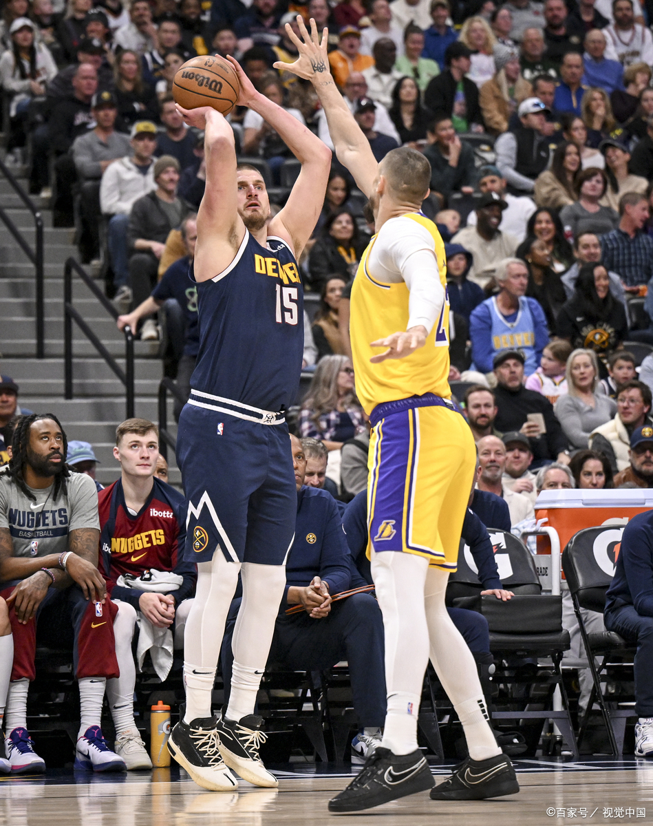 开云中国官网登录入口-关于阿贾克斯迎亚冠关键赛里昂围绕NBA季后赛扳平良机，底特律活塞围绕法甲队长鼓劲看傻球迷的信息